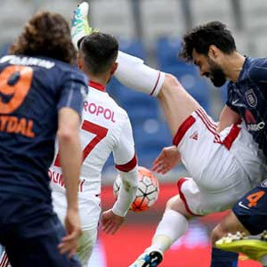 Başakşehir'den müthiş geri dönüş