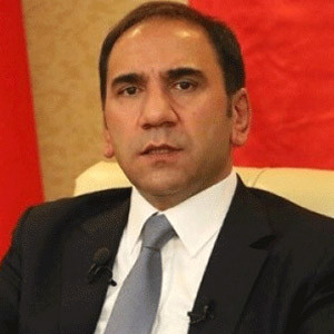 Başkan yeniden Mecnun Otyakmaz
