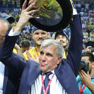 ''Geniş bir kadroya ihtiyacımız var''