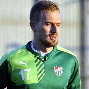 Beşiktaş'tan Mert Günok hareketı