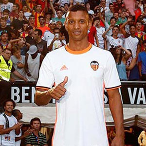 Luis Nani imzayı attı !
