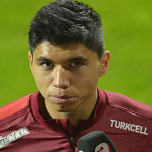 İshak Doğan ortada kaldı !