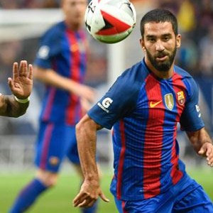 Arda Turan oynadı Barcelona gol yağdırdı !