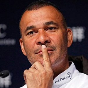 Advocaat'ın yerine Gullit