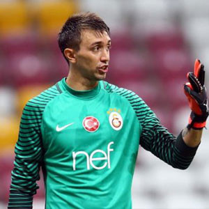 Muslera'dan iki kişiye teşekkür