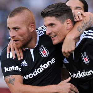 Gökhan Töre ve Gomez geri dönüyor !