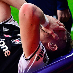 Caner Erkin ameliyat oldu