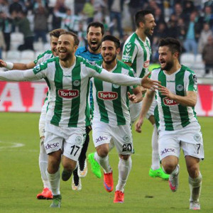 Konyaspor koltuğu kaptı