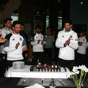 Beşiktaş'ta doğum günü kutlaması