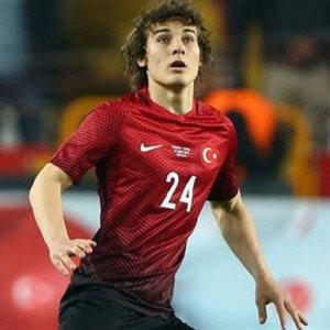 Pep Guardiola milli yıldızın peşinde !