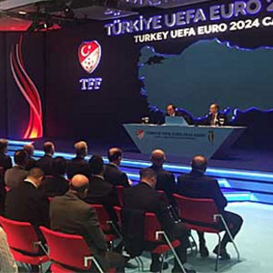 Türkiye, EURO 2024 için aday !