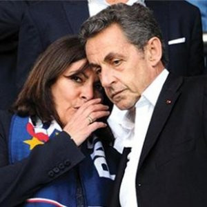 Barcelona-PSG maçına giden Sarkozy'e büyük şok
