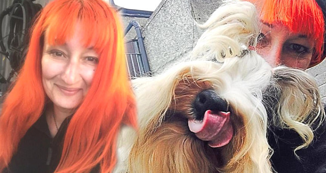 43 yaşındaki kadın köpeğiyle evlendi