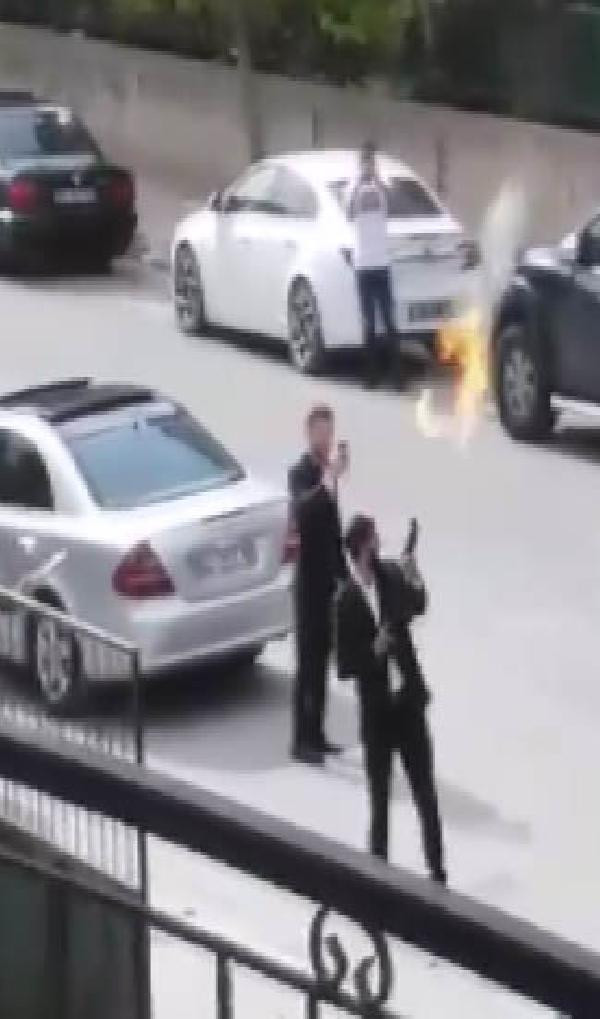 Sokak ortasında inanılmaz görüntüler ! 4 kişi yakalandı