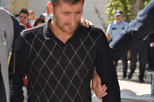 İntihar için minareye çıktı !