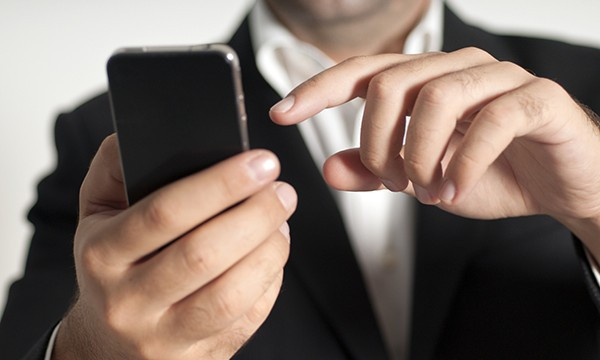 Siber korsanların yeni hedefi akıllı telefonlar !