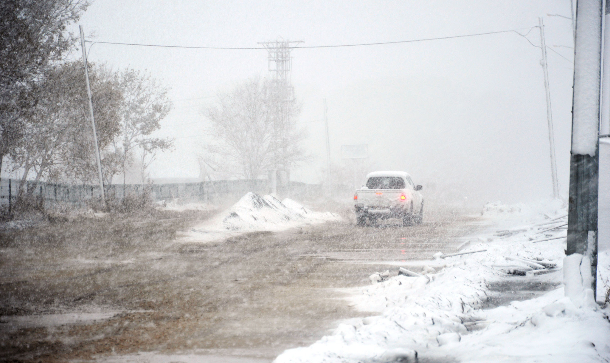 Ardahan’da kar ve fırtına