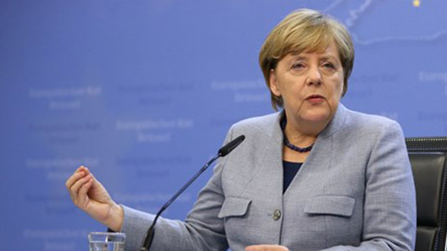 Merkel, AB zirvesinde yalnız kaldı