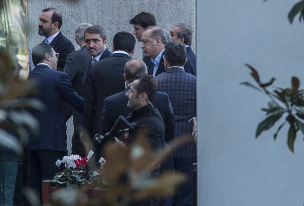 İstanbul'da kritik zirve ! AK Parti toplandı...