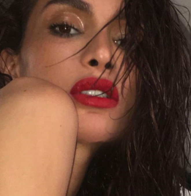 Cinsiyet değiştiren model, Playboy dergisine kapak oldu