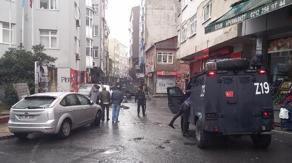 İstanbul'da çatışma çıktı; ölü ve yaralılar var