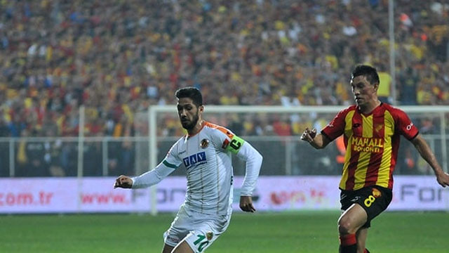 Galatasaray'a flaş Emre Akbaba yanıtı