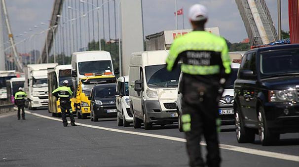 Dikkat ! İstanbul'da bazı yollar trafiğe kapatılacak
