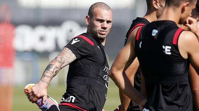Sneijder ABD yolcusu