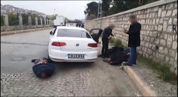 İstanbul'da çadırda yaşayan çete üyelerine operasyon