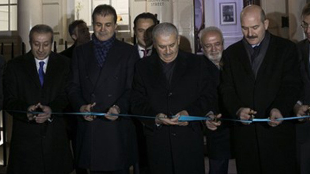 Londra'nın ilk Türk sermayeli bankası açıldı !