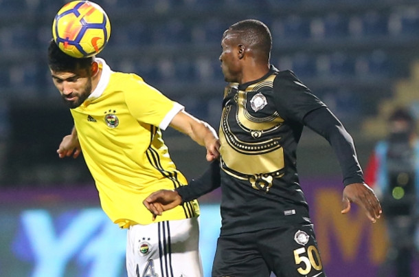 Fenerbahçe'ye 2 şok birden !