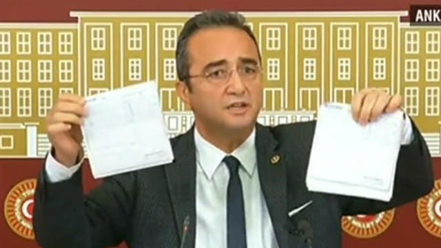 CHP o belgeleri basına dağıttı