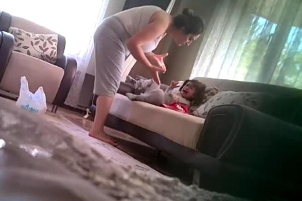 Eve gizli kamera yerleştirdi, dehşet ortaya çıktı Haber3