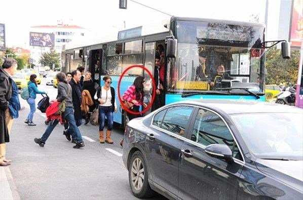 Toplu taşıma ile yolculuk eden ünlü isimler