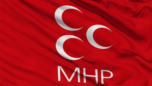 MHP'de toplu istifa
