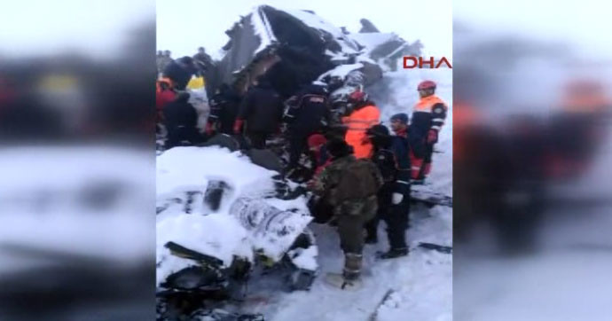 İşte düşen helikopterin enkazından yeni görüntüler...