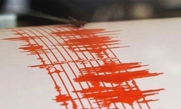 İzmir'de korkutan deprem !