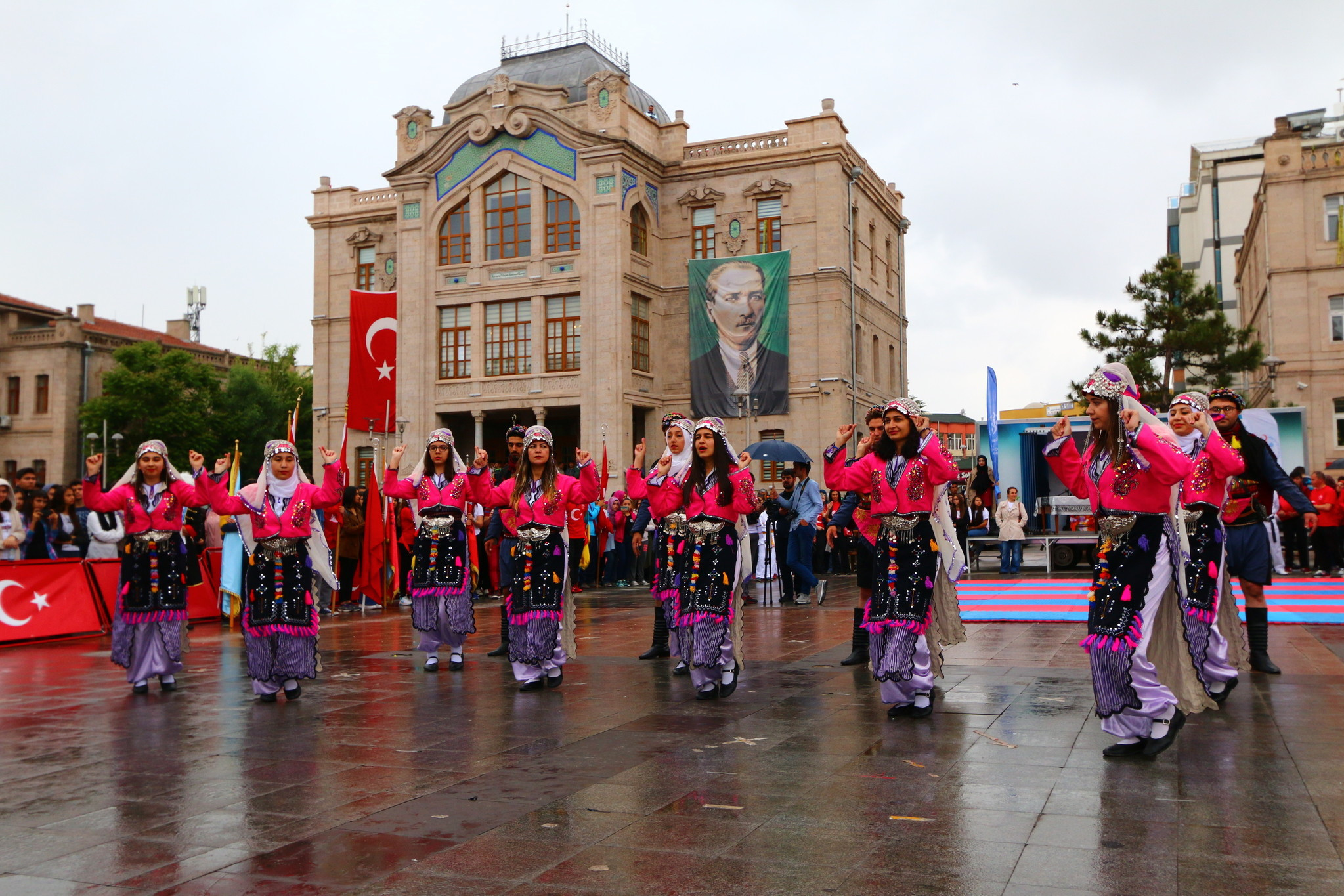 Yurtta 19 Mayıs coşkusu