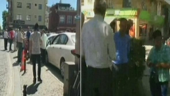 Şiddetli sarsıntı sonrası Marmara ve Ege'de vatandaşlar sokağa döküldü