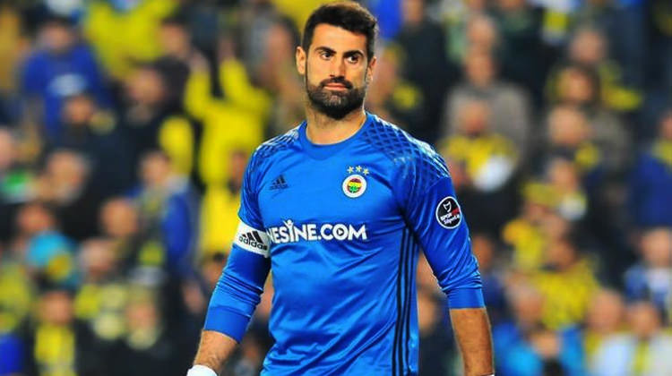 Volkan Demirel Colombus Crew'le görüşüyor