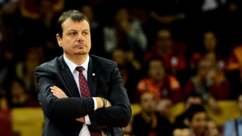 Ergin Ataman'dan Dursun Özbek'e sert sözler !