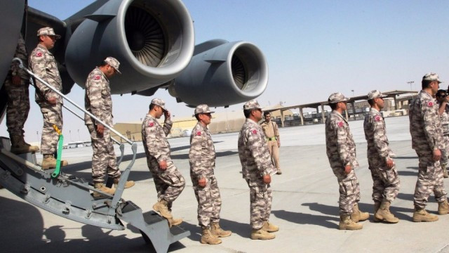 TSK, Katar'a asker ve zırhlı araç sevkiyatı yaptı