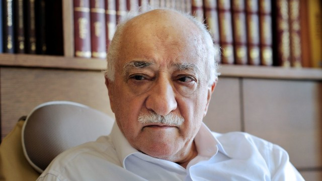 AK Partili vekilden Gülen için ''dindar STK'' itirafı
