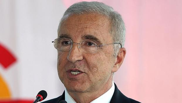 Ünal Aysal'dan Dursun Özbek'e gönderme !