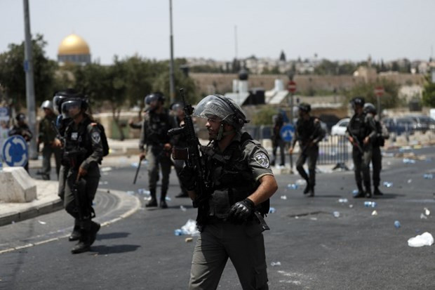 İsrail polisi terör estiriyor ! Ölü ve yaralılar var