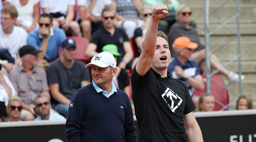 Tenis maçında Nazi sloganı !