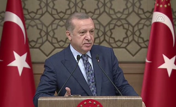 Erdoğan sinayli verdi: Yardımcı doçentlik olayı nedir ya ?