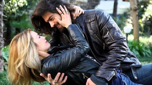 Gamze Özçelik ve Uğur Pektaş'tan büyük sürpriz