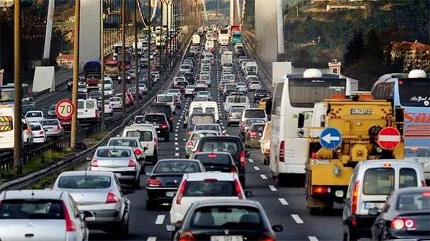 Dikkat ! İstanbul’da bazı yollar trafiğe kapatıldı