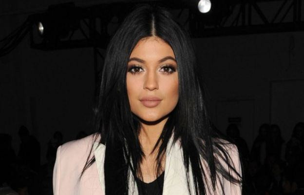 Kylie Jenner, 420 milyon dolar kazandı